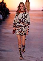 PFW - Isabel Marant Runway