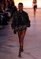 PFW - Isabel Marant Runway