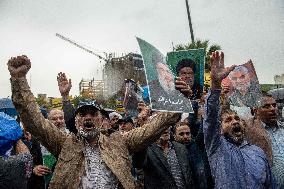 Iranians Mourn Nasrallah - Tehran
