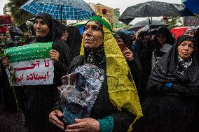 Iranians Mourn Nasrallah - Tehran