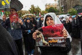 Iranians Mourn Nasrallah - Tehran