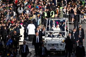 Pope Francis Leads Mass At King Baudouin Stadium - Brussels