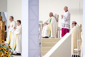 Pope Francis Leads Mass At King Baudouin Stadium - Brussels