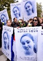 Tribute To Philippine, A 19-Year-Old Student Found Dead - Paris