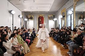 PFW - Zhou Dynasty Runway