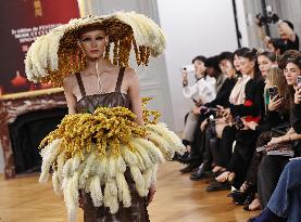 PFW - Zhou Dynasty Runway