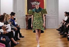 PFW - Zhou Dynasty Runway