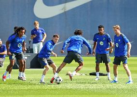 FC Barcelona Training Session