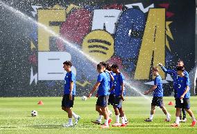 FC Barcelona Training Session