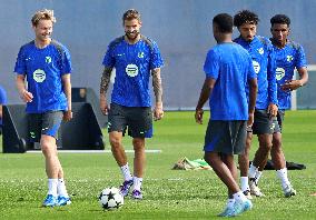 FC Barcelona Training Session