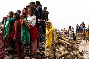 Tragic Landslide In Dhading, Nepal: Ongoing Rescue Operations