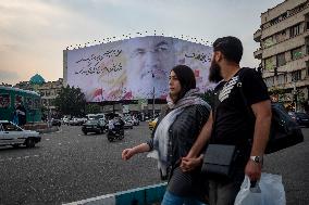 Daily Life In Iran And The Shadow Of Hassan Nasrallah's Death By Israel