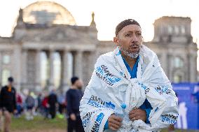 Berlin Celebrates The 50th Edition Of The Marathon