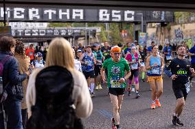 Berlin Celebrates The 50th Edition Of The Marathon