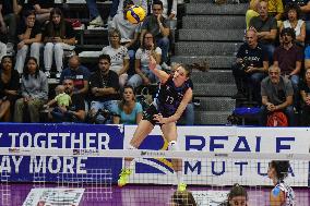 International Trophie ''Una Squadra Per Un Sorriso'':  Final 1°-2° Reale Mutua Fenera Chieri '76 V VakifBank Spor Kulubu