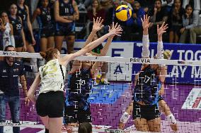 International Trophie ''Una Squadra Per Un Sorriso'':  Final 1°-2° Reale Mutua Fenera Chieri '76 V VakifBank Spor Kulubu