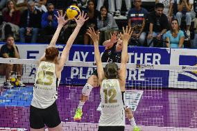 International Trophie ''Una Squadra Per Un Sorriso'':  Final 1°-2° Reale Mutua Fenera Chieri '76 V VakifBank Spor Kulubu