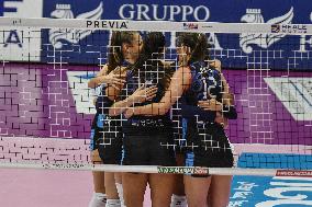 International Trophie ''Una Squadra Per Un Sorriso'':  Final 1°-2° Reale Mutua Fenera Chieri '76 V VakifBank Spor Kulubu