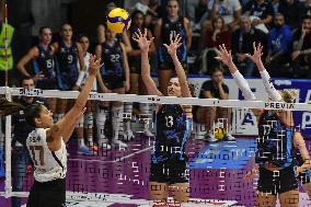 International Trophie ''Una Squadra Per Un Sorriso'':  Final 1°-2° Reale Mutua Fenera Chieri '76 V VakifBank Spor Kulubu