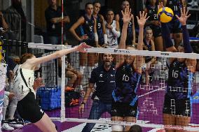 International Trophie ''Una Squadra Per Un Sorriso'':  Final 1°-2° Reale Mutua Fenera Chieri '76 V VakifBank Spor Kulubu