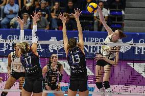 International Trophie ''Una Squadra Per Un Sorriso'':  Final 1°-2° Reale Mutua Fenera Chieri '76 V VakifBank Spor Kulubu