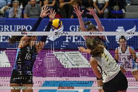 International Trophie ''Una Squadra Per Un Sorriso'':  Final 1°-2° Reale Mutua Fenera Chieri '76 V VakifBank Spor Kulubu