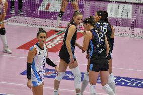 International Trophie ''Una Squadra Per Un Sorriso'':  Final 1°-2° Reale Mutua Fenera Chieri '76 V VakifBank Spor Kulubu