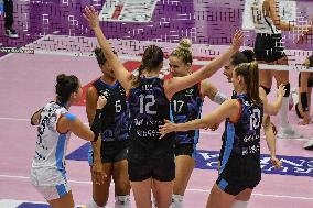 International Trophie ''Una Squadra Per Un Sorriso'':  Final 1°-2° Reale Mutua Fenera Chieri '76 V VakifBank Spor Kulubu