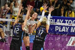 International Trophie ''Una Squadra Per Un Sorriso'':  Final 1°-2° Reale Mutua Fenera Chieri '76 V VakifBank Spor Kulubu