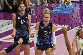 International Trophie ''Una Squadra Per Un Sorriso'':  Final 1°-2° Reale Mutua Fenera Chieri '76 V VakifBank Spor Kulubu