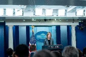 Press Secretary Karine Jean-Pierre, Homeland Security Advisor Randall Hosts Daily Press Briefing