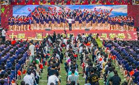 Chinese Celebrate National Day in Suqian