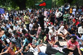 Job Seekers Demonstrated Demanding To Raise The Age Limit For Government Jobs In Dhaka.