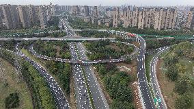 Congestion on The Xi 'an Section of the Baotou - Maoming Expressway in Xi 'an