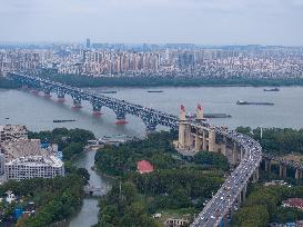 Vehicles Travel on The Nanjing Yangtze River Bridge