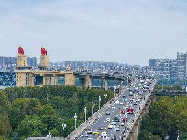 Vehicles Travel on The Nanjing Yangtze River Bridge