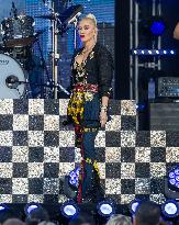 Gwen Stefani Performs At Jimmy Kimmel Live - LA