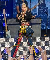 Gwen Stefani Performs At Jimmy Kimmel Live - LA