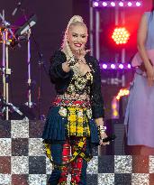 Gwen Stefani Performs At Jimmy Kimmel Live - LA