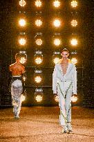 PFW - Maison Yoshiki Runway