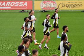 CALCIO - UEFA Champions League - Juventus - Training