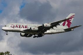 Qatar Airways Airbus A380