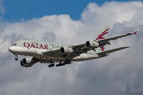 Qatar Airways Airbus A380