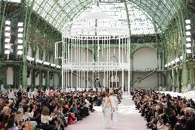 PFW Chanel Runway