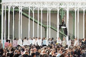 PFW Chanel Runway