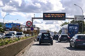 Ring Road At 50 km/h - Paris