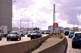 Ring Road At 50 km/h - Paris