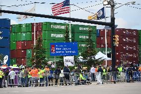 Port Strike Outside APM Terminals In Elizabeth New Jersey