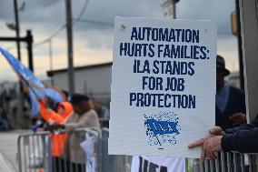 Port Strike Outside APM Terminals In Elizabeth New Jersey