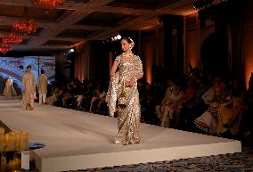 Fashion To Show Tribute By Manish Malhotra In Mumbai